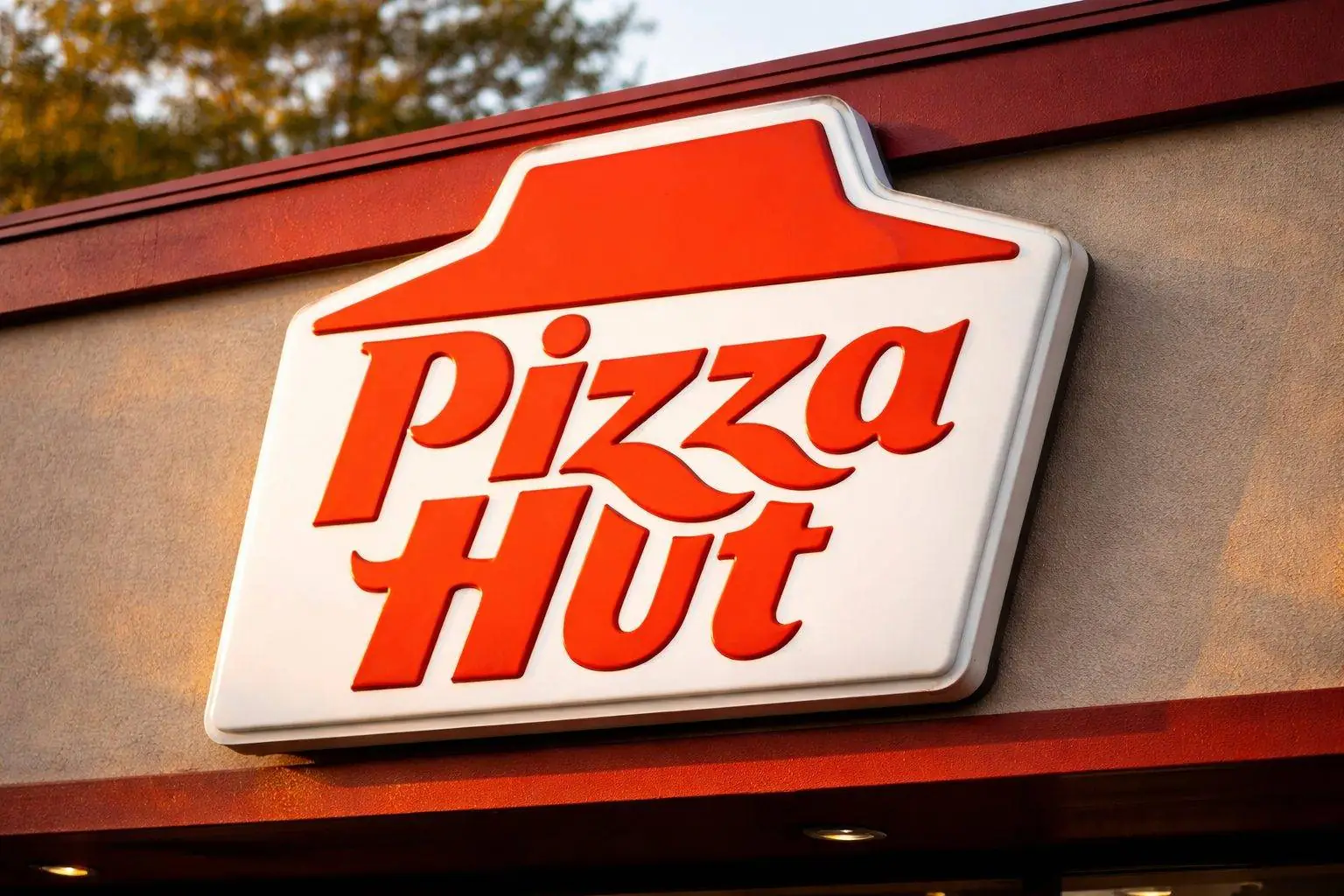 Pizza Hut to Close 250 U.S. Stores as Yum’s ‘Hut Forward’ Reset Kicks In