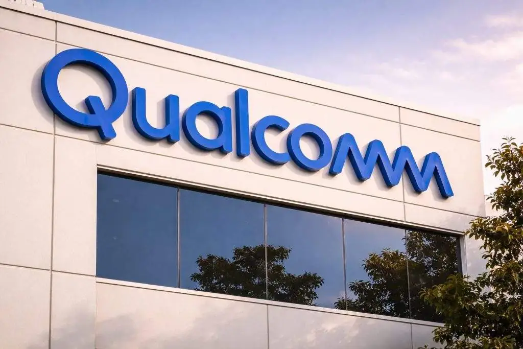 Qualcomm stock price drops 11% premarket after weak forecast flags memory crunch