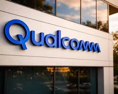 Qualcomm stock tumbles ahead of earnings as investors weigh analyst note, key executive exit
