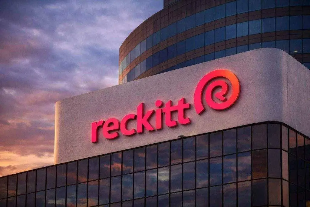 Reckitt Benckiser share price dips in London as investors brace for dividend cash return