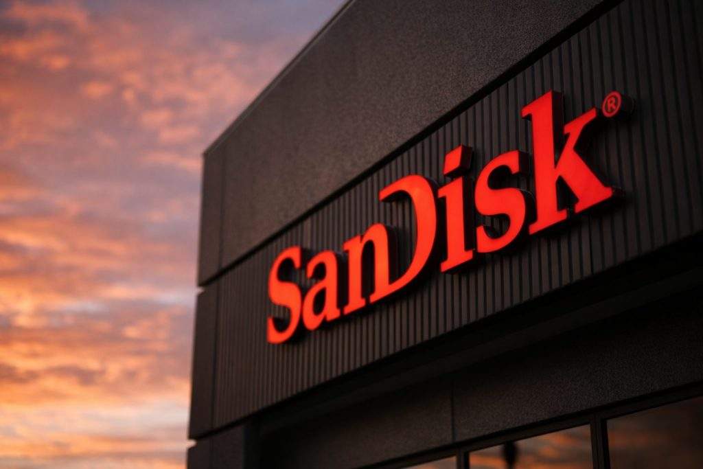 Sandisk stock price jumps 5% as SNDK steadies after a wild week — what traders watch next