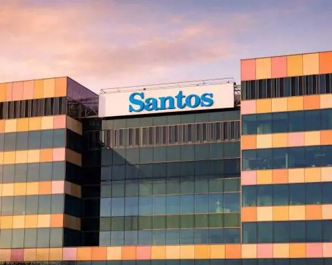 Santos (ASX:STO) share price slips after Whyalla gas deal as dividend date looms