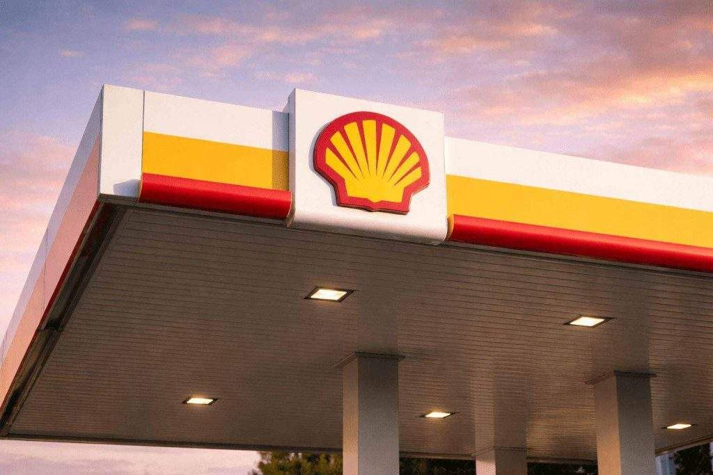 Shell stock watch: Oil drops 1% and buyback scrutiny builds before the bell