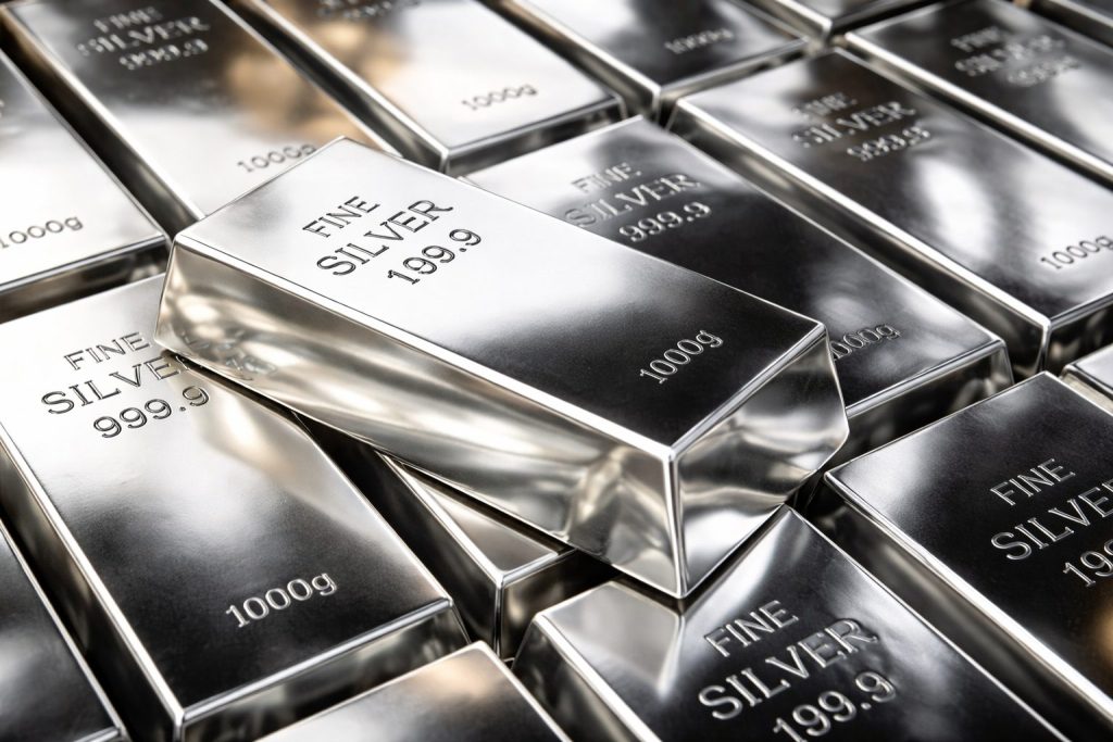 Silver ETFs crash 21% as MCX silver drops 10% in India, gold whipsaws on dollar and Fed nerves