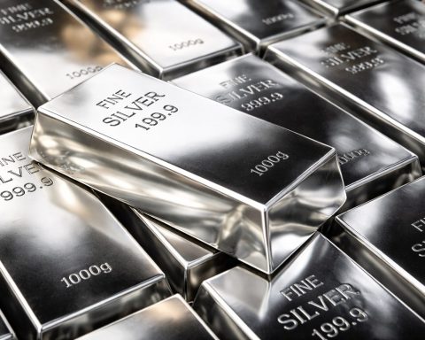 Silver ETFs crash 21% as MCX silver drops 10% in India, gold whipsaws on dollar and Fed nerves