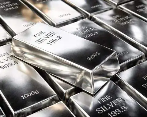 Silver ETFs crash 21% as MCX silver drops 10% in India, gold whipsaws on dollar and Fed nerves