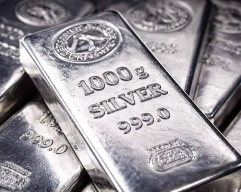Silver Price Today Climbs Above $70 as Dollar Slides, Silver Stocks Rally