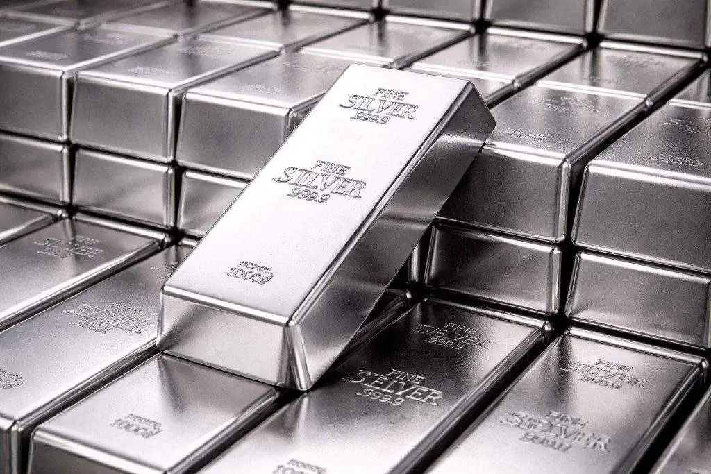 Silver price today slips as dollar firms; traders brace for U.S. jobs and inflation data