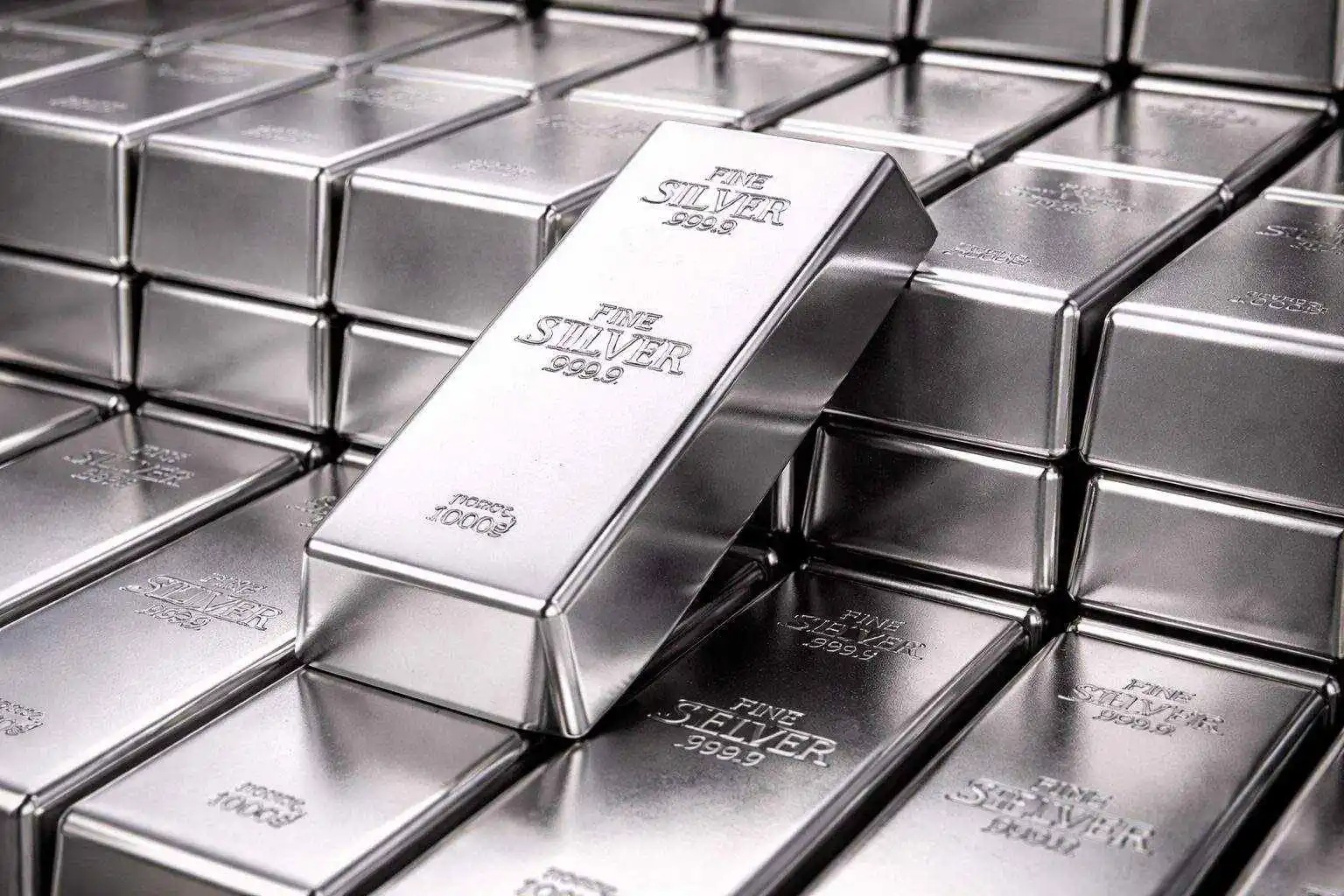 Silver price today slips as dollar firms; traders brace for U.S. jobs and inflation data