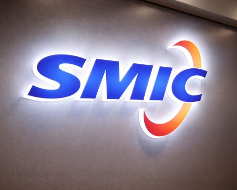 SMIC stock heads into a two-date week as earnings, SMNC vote loom