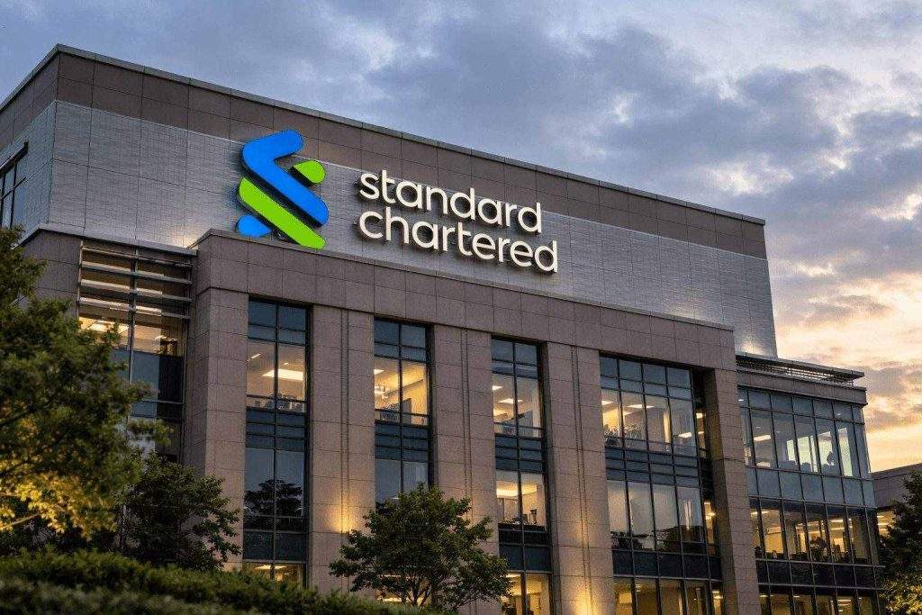 Standard Chartered share price slips after LSEG data deal, with Feb. 24 results the next test