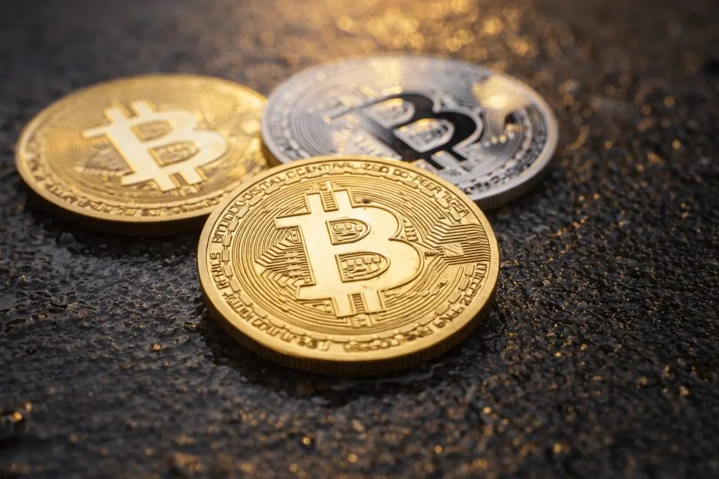 Strategy (MSTR) stock price: Saylor’s $6B debt-to-equity plan sets up Tuesday reopening