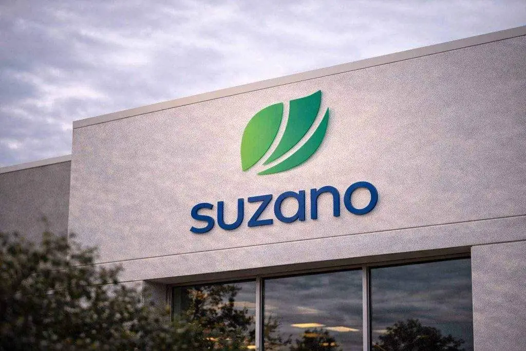 Suzano stock holds steady premarket after 13.5% jump on buyback plan and 2025 results