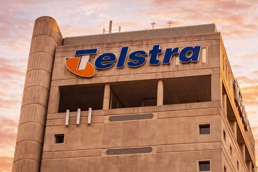 Telstra share price ends higher, but job-cut heat and ex-dividend date loom