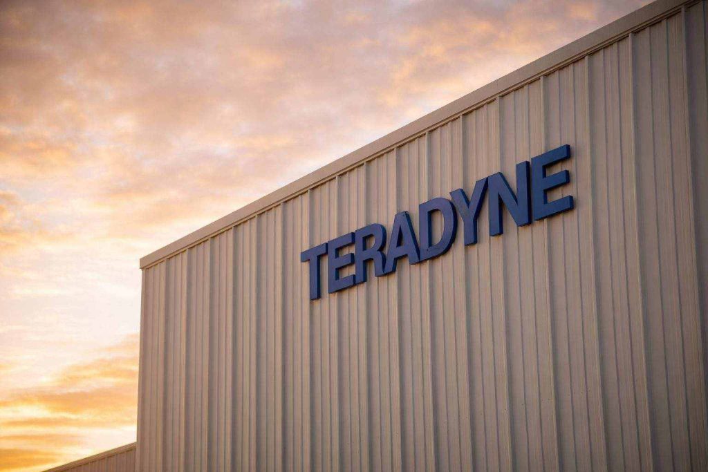 Teradyne (TER) stock price dips after 52-week high as analyst turns cautious