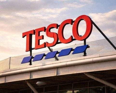 Tesco share price: what to watch after Friday’s close as rate and wage bets shift
