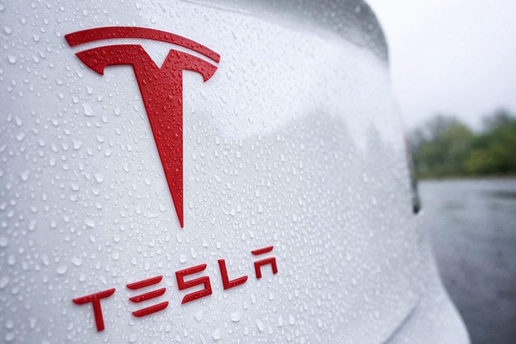 Tesla stock jumps on SpaceX-xAI merger chatter; what TSLA traders watch next week