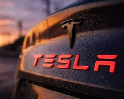 Tesla stock pops after Musk touts Semi “high volume” push as investors eye jobs data