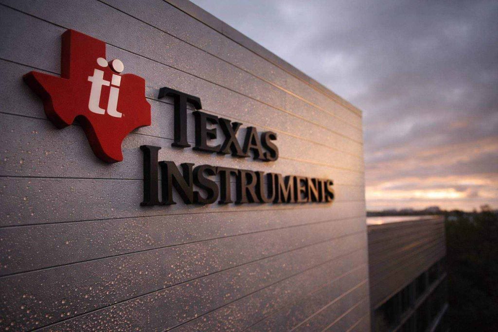 Texas Instruments stock price slips despite chip rally; what TXN holders watch into Monday