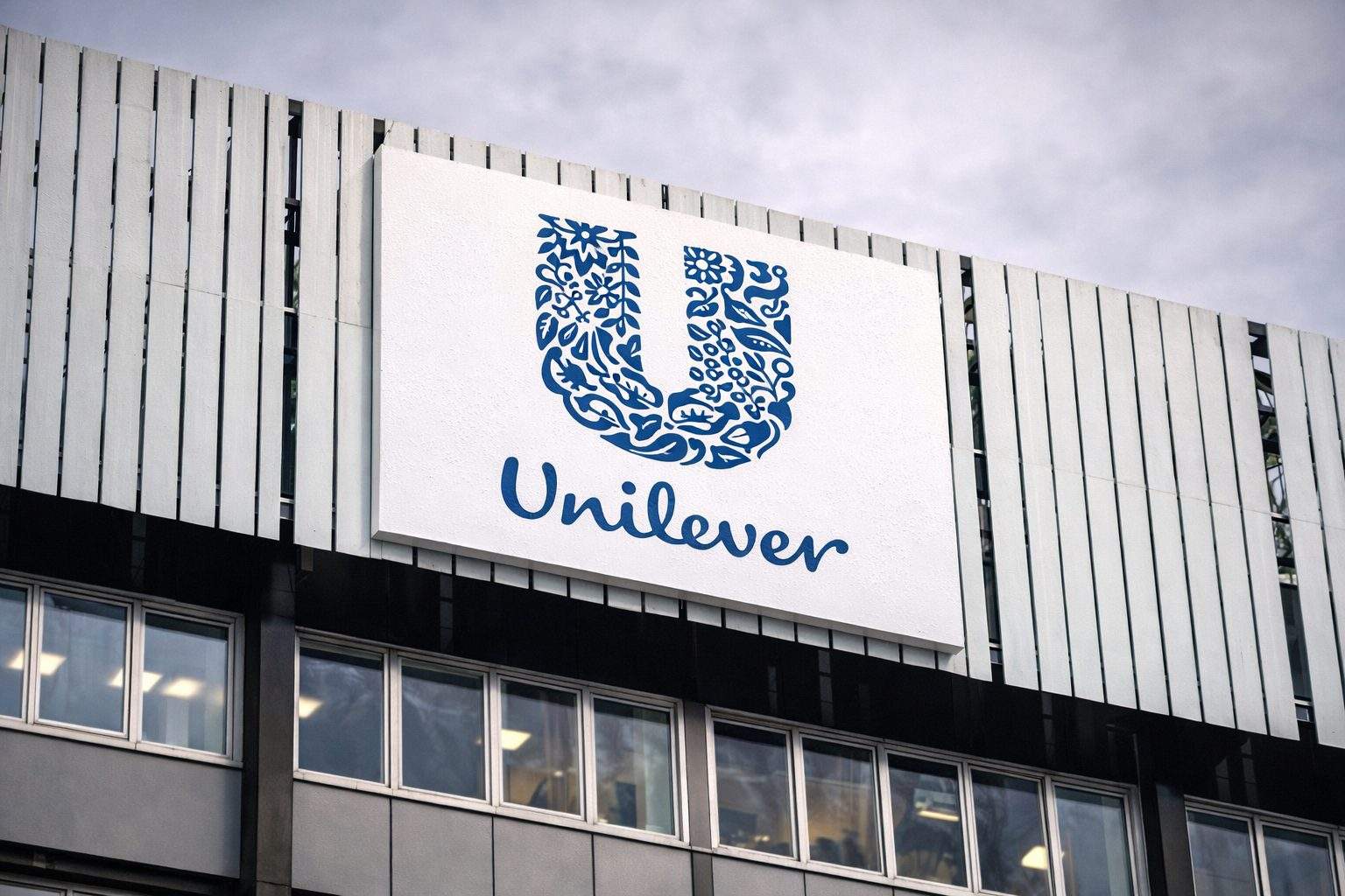 Unilever share price holds at 5,250p as results week looms — what investors watch next