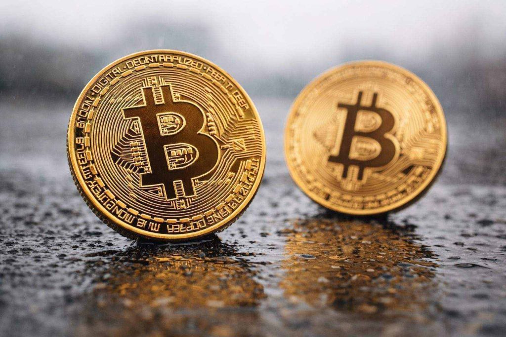 Why Is Bitcoin Down Today? BTC Slips Below $80,000 as Hot Inflation, Yields and ETF Wobbles Hit Crypto