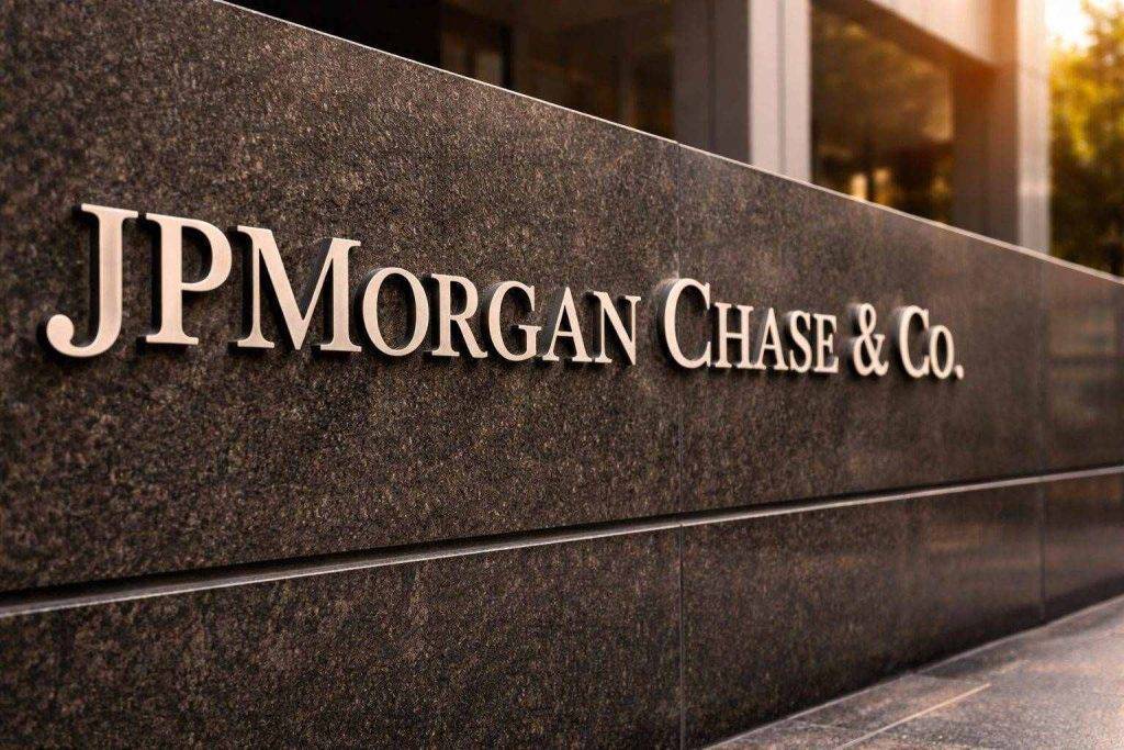 Why JPMorgan stock is up today: Baird upgrade meets a steeper Treasury curve