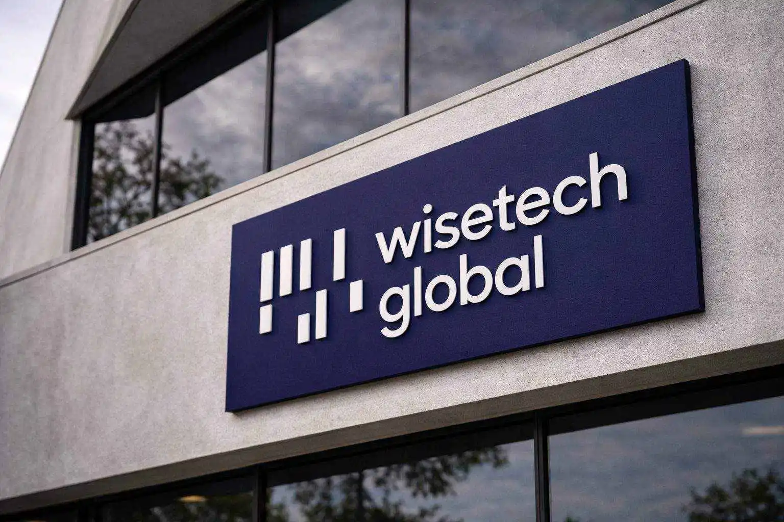 Why WiseTech Global’s share price heads into Monday under pressure after a tech rout
