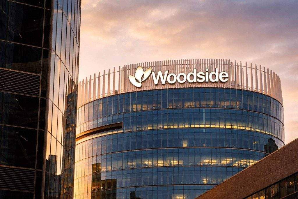 Woodside Energy share price slips after rally as investors eye dividend dates and CEO decision
