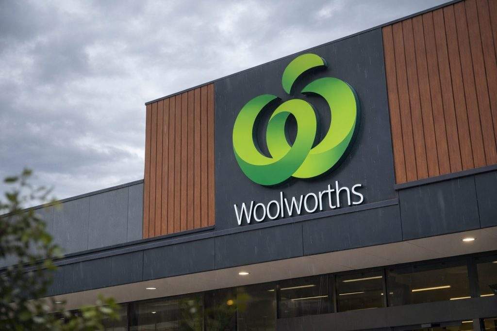 Woolworths share price rises again after profit beat; dividend dates and Coles results in focus
