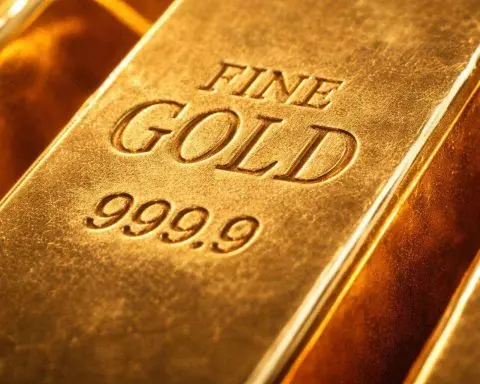 Gold Price Today Near $4,784 as Weaker Dollar Keeps Bullion on Track for Fourth Weekly Gain