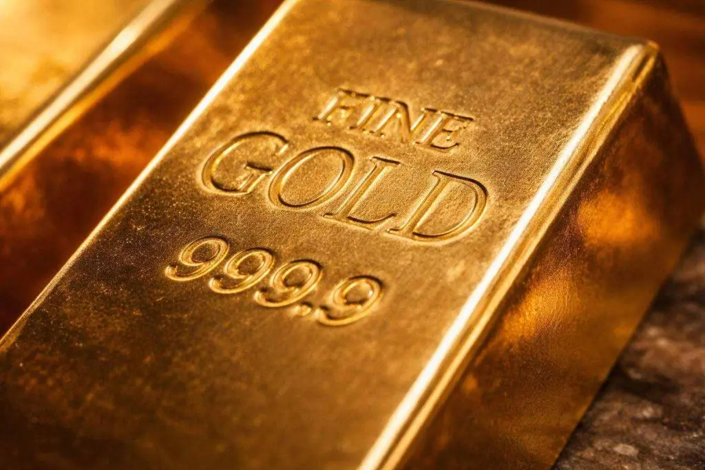 Gold Price Today Slides Below $4,900 to One-Month Low as Fed Bets Harden