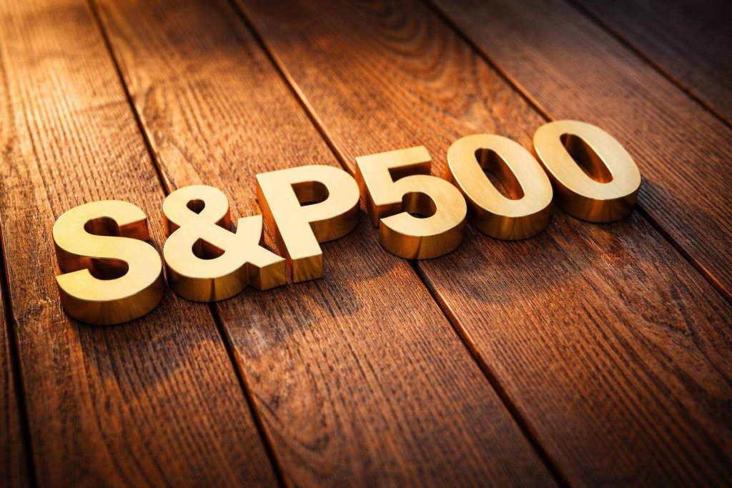 HPE, Progressive Gain Fresh S&P 500 Backing as GoDaddy, Caterpillar, eBay, Molson Coors Face Warnings