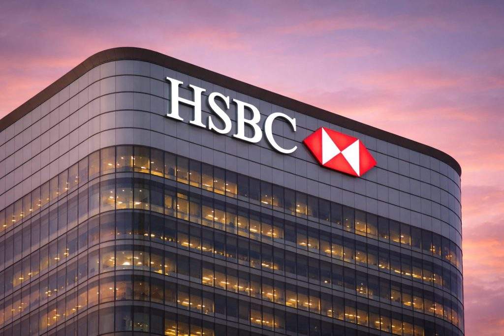HSBC Holdings Plc Executive Share Sale Puts Rally, Buyback Pause in Focus