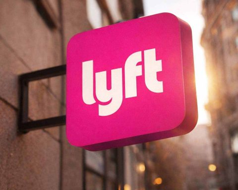 Lyft Stock Price Today: Shares Steady After Jefferies Cut Flags U.S. Slowdown and Waymo Risk