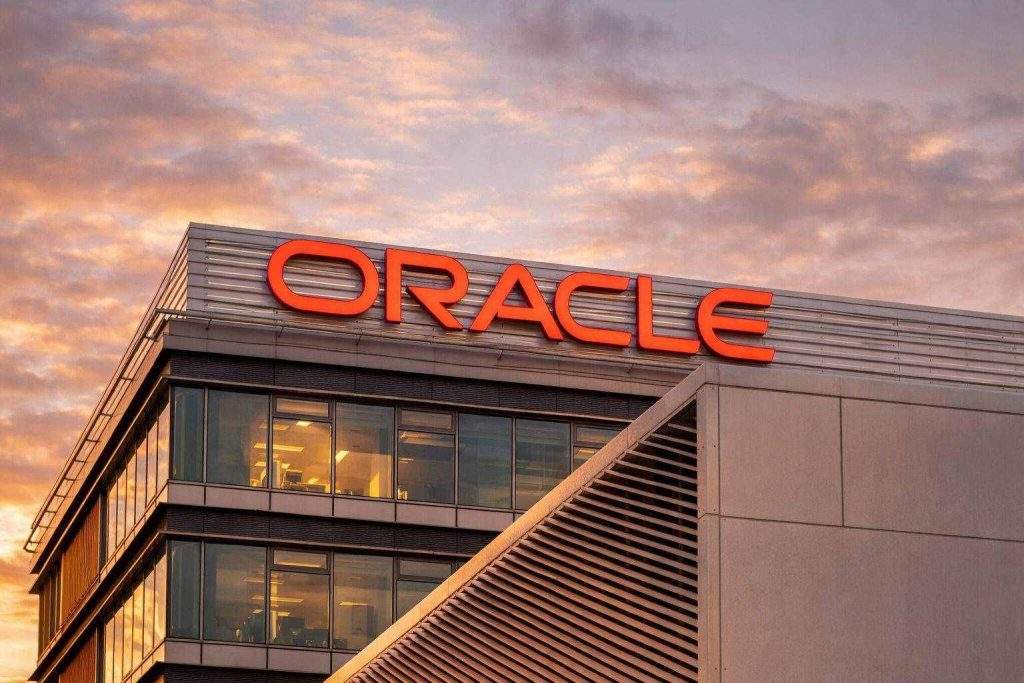 Oracle-Aktie steigt um fast 10 %, da KI-Boom Umsatzziel für 2027 auf 90 Milliarden Dollar treibt Oracle-Aktie steigt um fast 10 %, da KI-Boom Umsatzziel für 2027 auf 90 Milliarden Dollar treibt