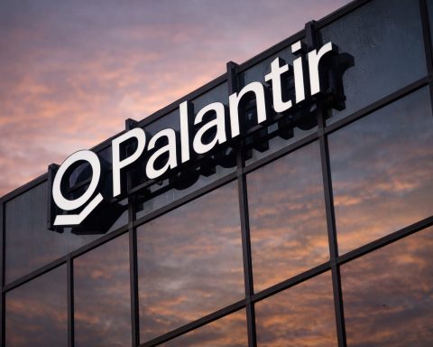 Palantir stock (PLTR) steadies near $145 as Peter Thiel sale filing hits tape before the bell
