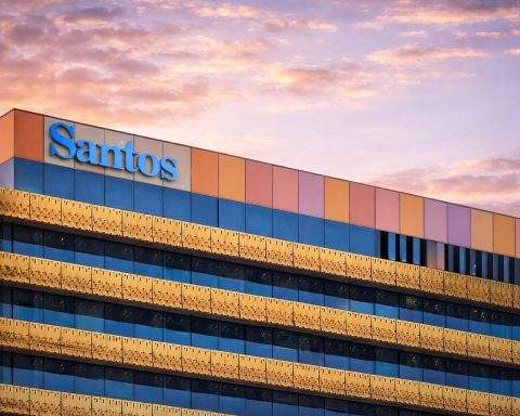 Santos Beetaloo fracking plan faces hot springs warning as NT weighs approval