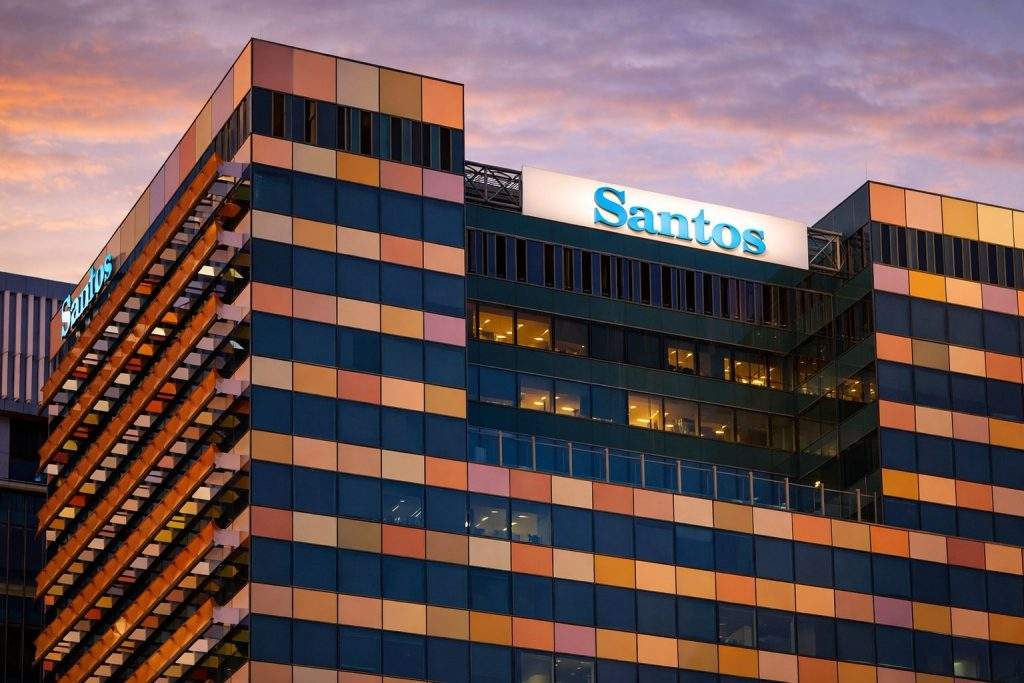 Santos stock price ends higher as oil surges again; dividend FX update lands