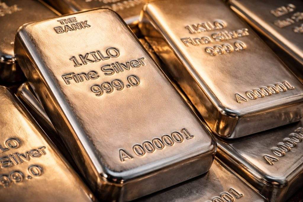 Silver Price Today: Why Silver Slid Toward $81 and Dragged Mining Stocks Lower