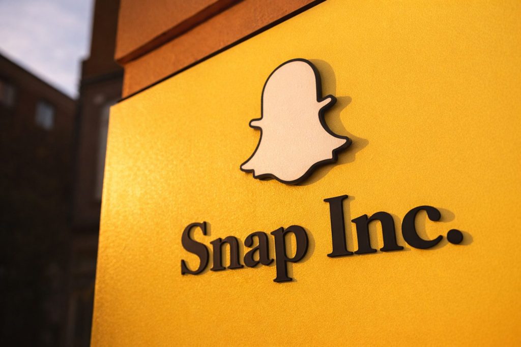 Snap Stock Price Today: SNAP Slides Again as Wall Street Risk Selloff Deepens