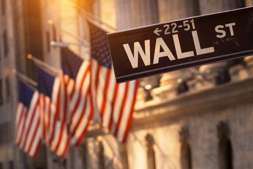 Stock Market Crash Fears Rise as Oil, Bond Yields and Volatility Hit Wall Street at Once