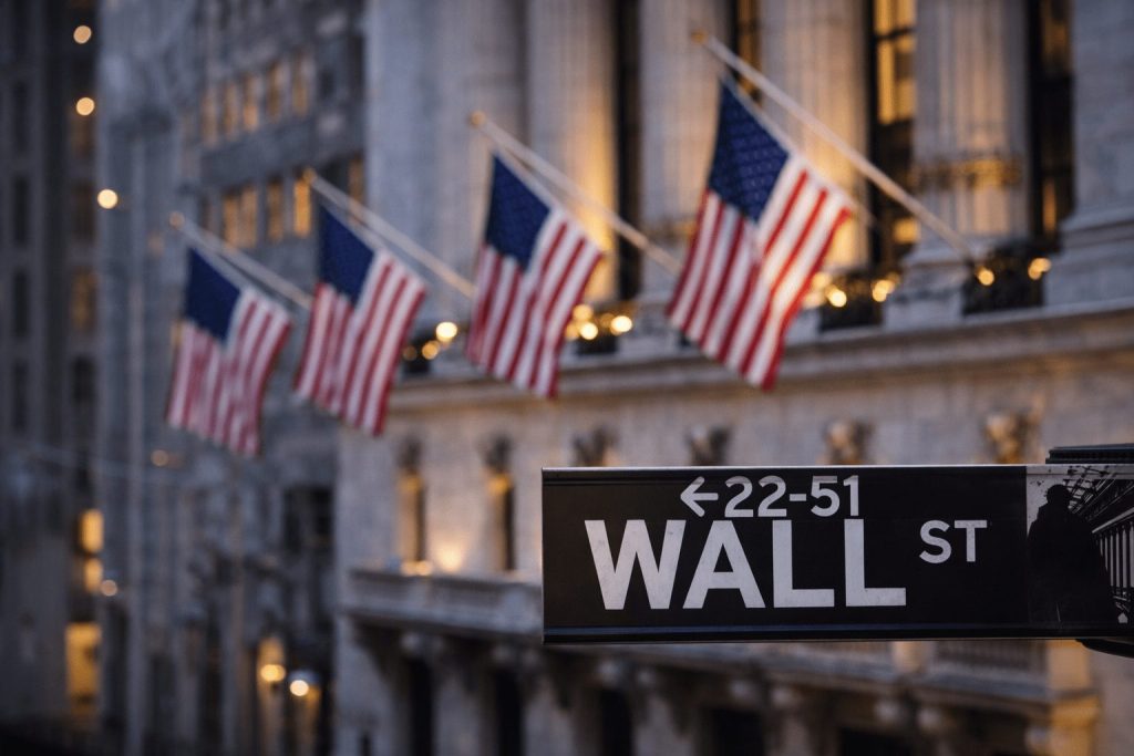 US Stock Market Today: Dow Rebounds, Nasdaq Slips as Powell and Oil Keep Wall Street on Edge