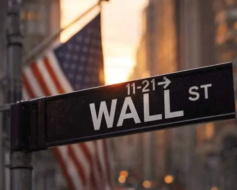 US Stock Market Today: Futures Rise After Nasdaq Correction as Oil Keeps Wall Street on Edge