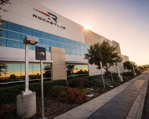 Why Rocket Lab Stock Is Rising Again as Analysts Lift Targets and Golden Dome Spending Comes Into Focus