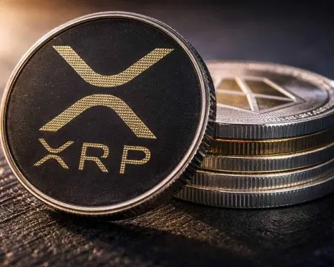 XRP ETFs Hit $1.53 Billion as Bitwise Pulls Ahead, but the Chart Has a Catch