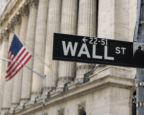 US Stock Market Today: Nasdaq Slides as AI Selloff Hits Nvidia, Fed and Oil Risks Loom