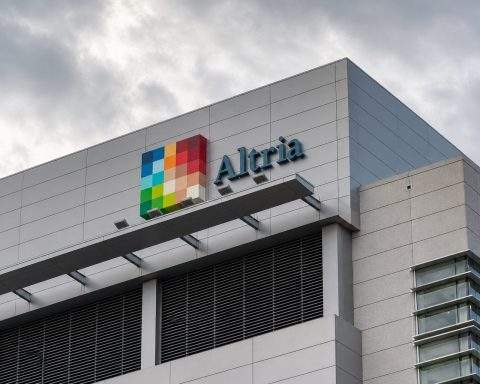 Altria Stock Faces a Crucial Earnings Test as Marlboro Maker’s Smoke-Free Bet Nears Judgment Day