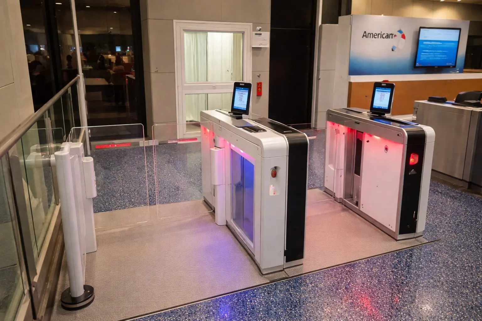 American Airlines Brings Electronic Boarding Gates to DFW This Summer in First Big U.S. Hub Rollout