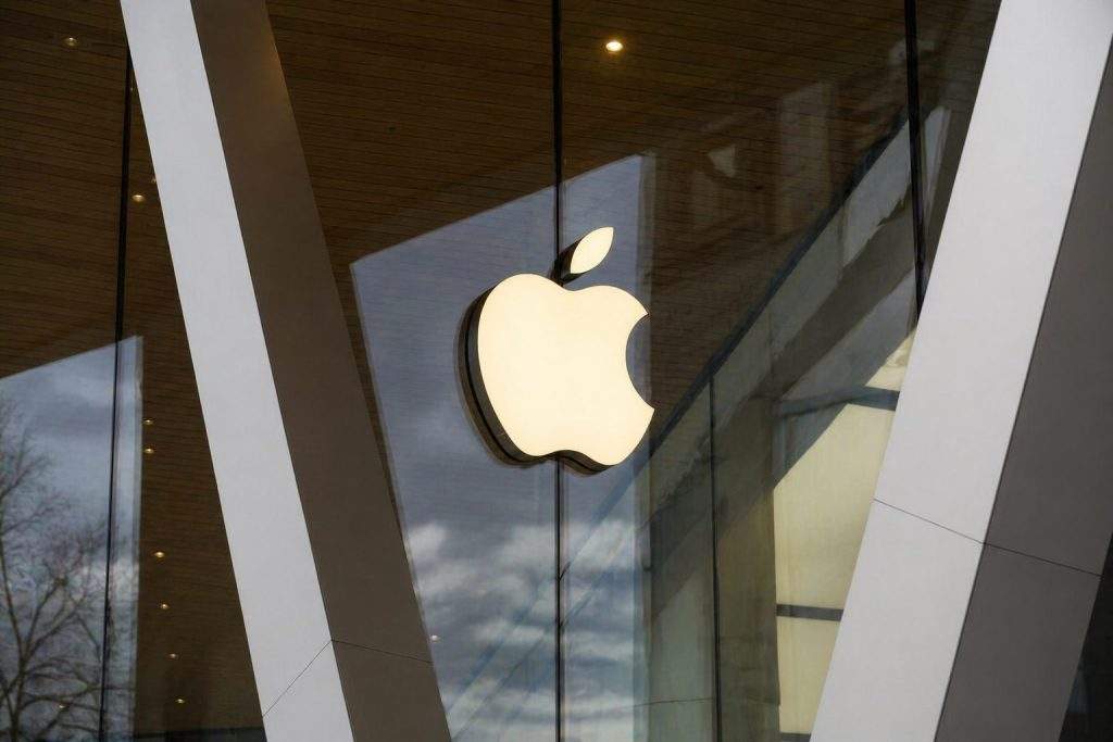 Apple’s Forgotten Founder Walked Away From $400 Billion. At 91, Ronald Wayne Says He Still Has No Regrets