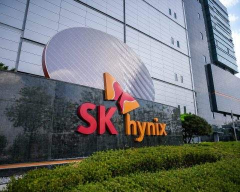 Best Stock To Buy Today Outside The U.S.? SK Hynix’s AI Rally Forces The Question